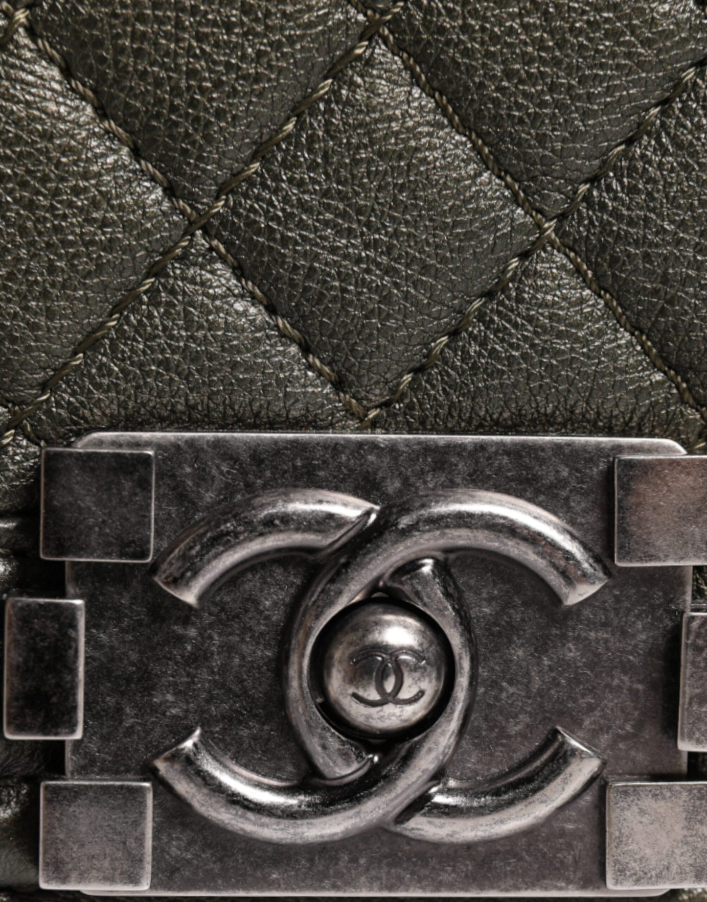 Chanel Dark Green Leather Shoulder Bag Gray Metal Purse Bag